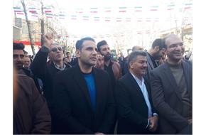 حضور مسئولین و کارکنان شبکه بهداشت و درمان شهرستان صحنه در راهپیمایی ۲۲ بهمن ۱۴۰۲