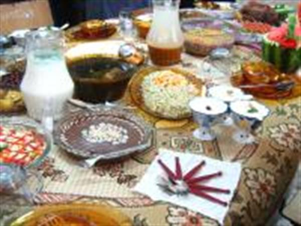 برگزاری جشنواره غذا به مناسبت هفته ملی بسیج آموزش همگانی تغذیه صحیح در شهرستان صحنه